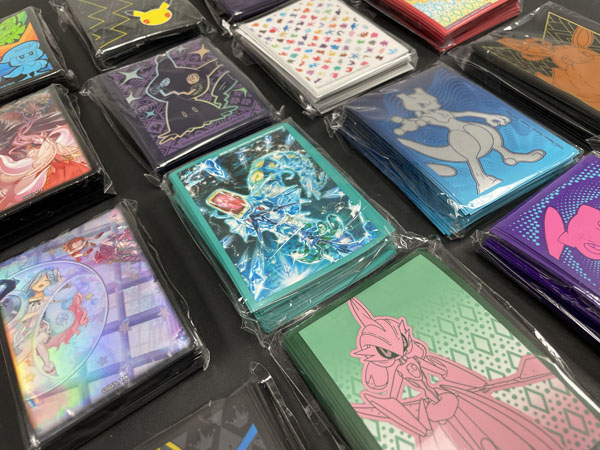 Pokemon 5-Pack Random Premium Sleeve Set